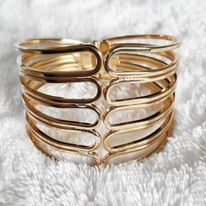 Women Gold-Tone Bohemian-Styled Bracelet
